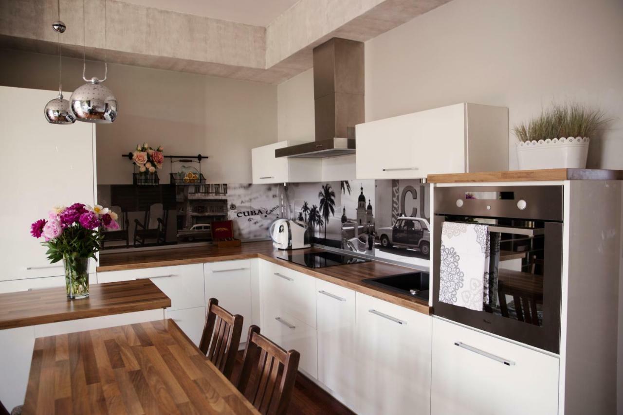 75M2 Apartament Kopernik Z Widokiem Na Jasna Gore Czestochowa Exterior photo